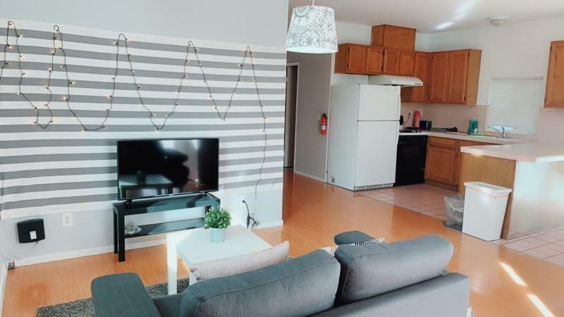 Pasadena Single House 3B1B 三房一厅一厨一浴 아파트 외부 사진